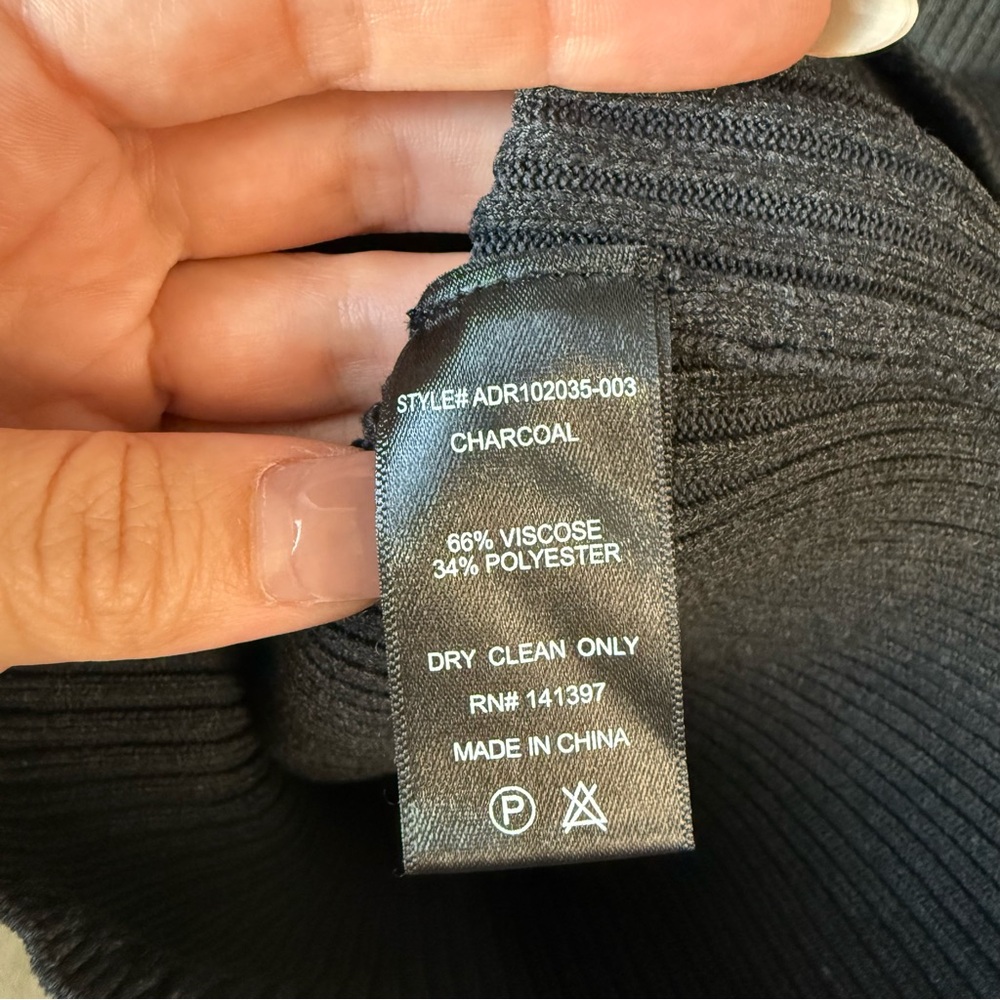 ASTR The Label Cut Out Off The Shoulder Sweater Dress Charcoal L - Picture 5 of 7